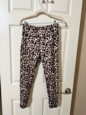 Victoria's Secret Leopard Print Leggings in Tan and Black
